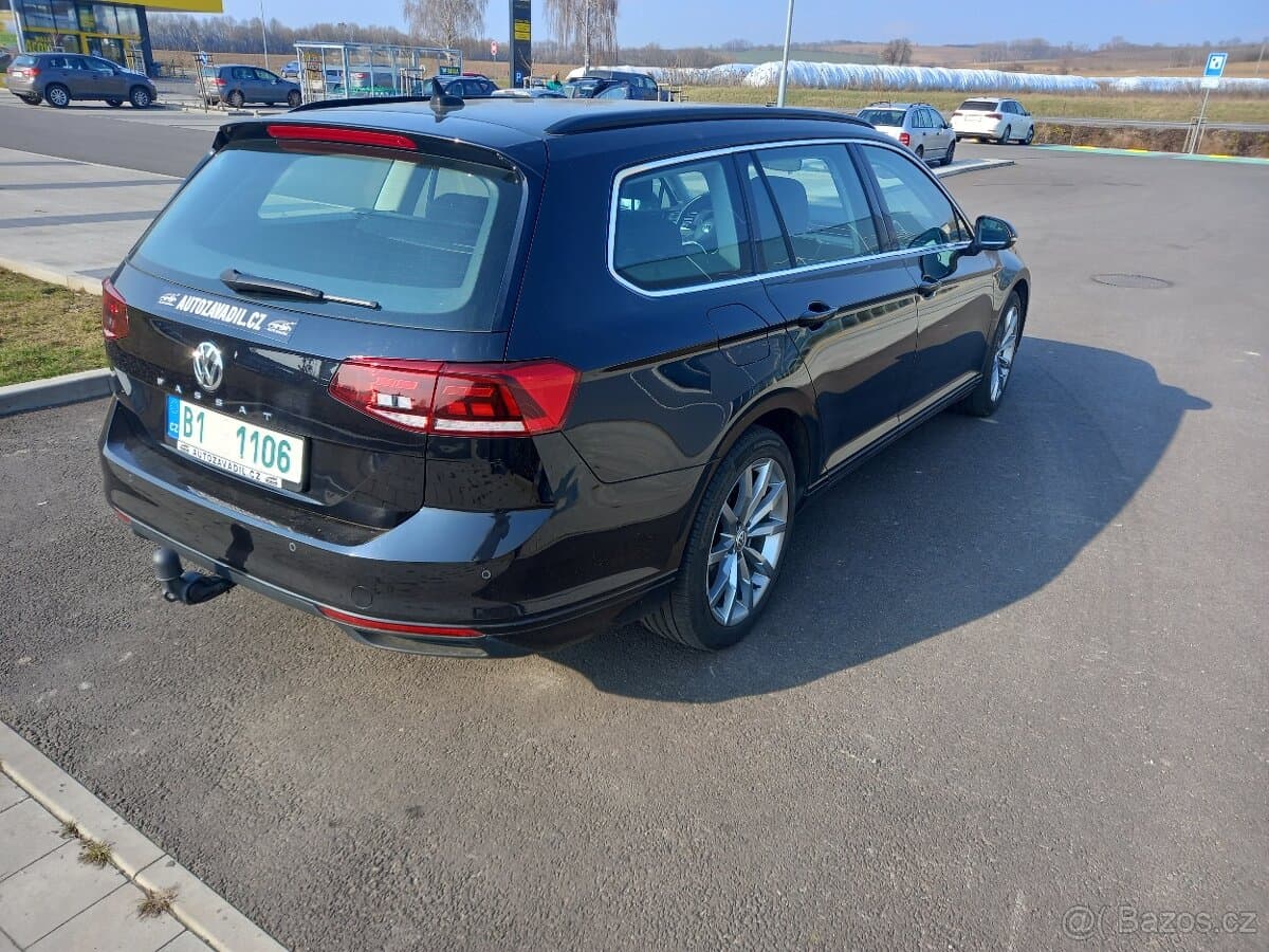 2020 Volkswagen PASSAT - 7