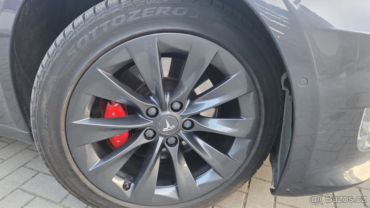2020 Tesla MODEL S - 7