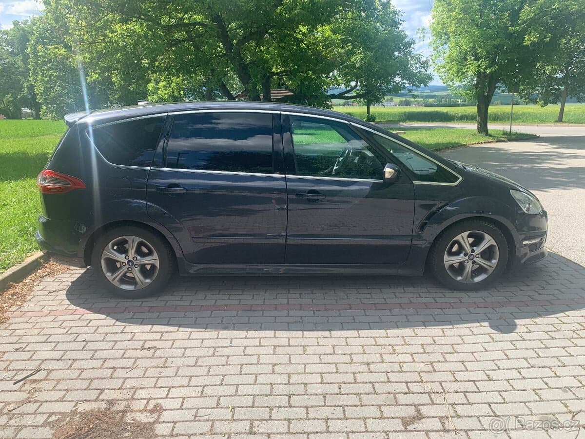 2011 Ford S-MAX - 7