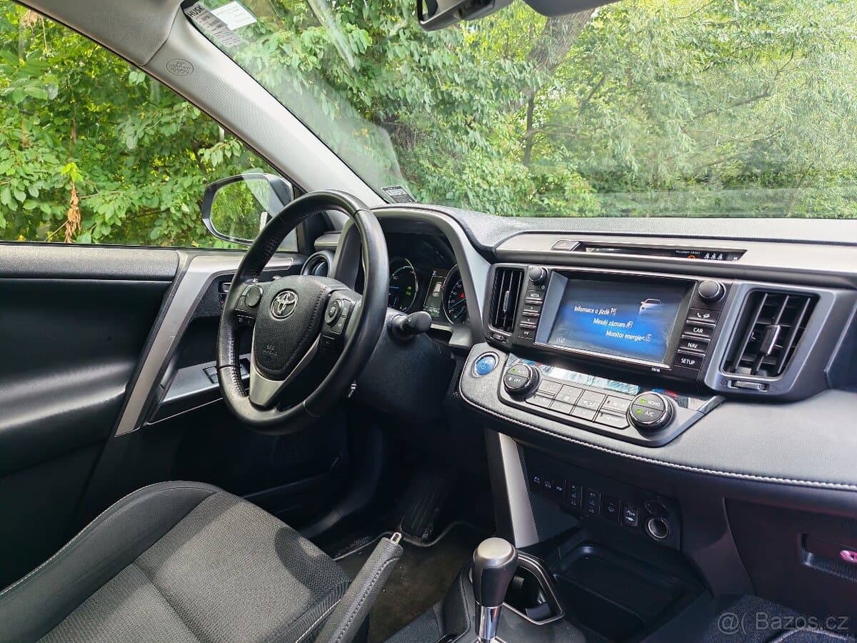 2017 Toyota RAV4 - 7