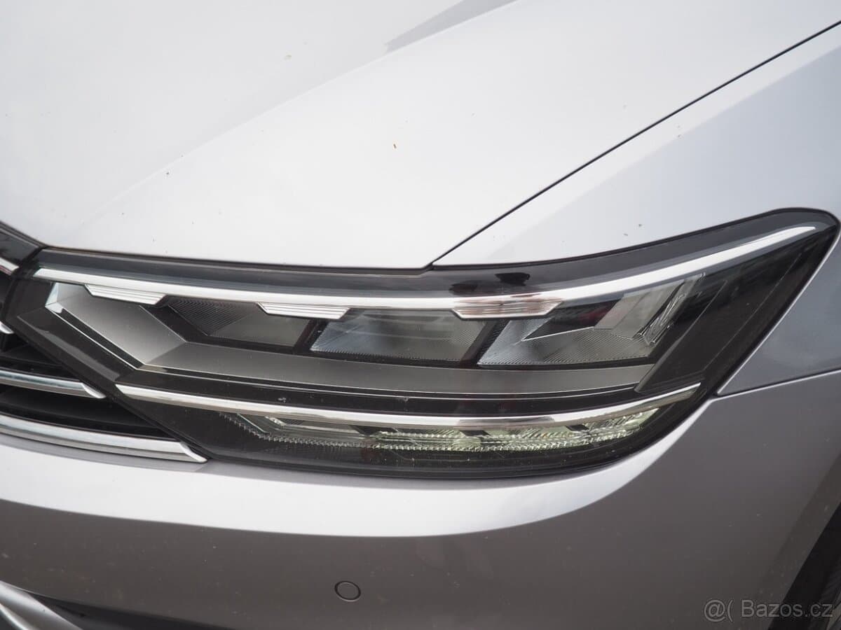2020 Volkswagen PASSAT - 7