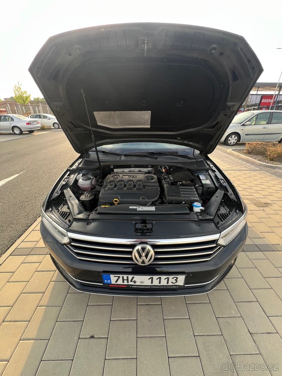 2018 Volkswagen PASSAT - 7