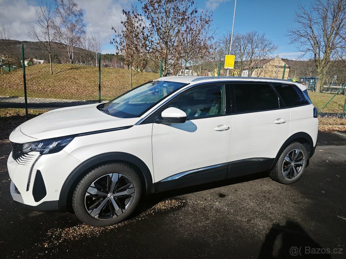 2021 Peugeot 5008 - 7