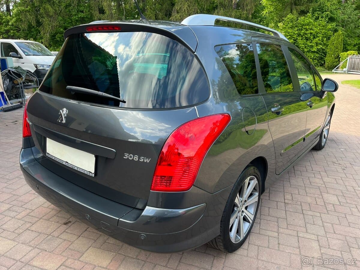 2012 Peugeot 308 - 7