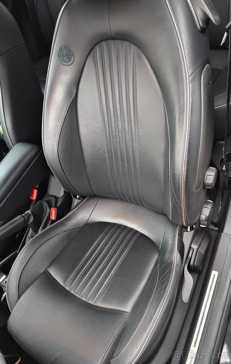 2011 Alfa Romeo MITO - 7