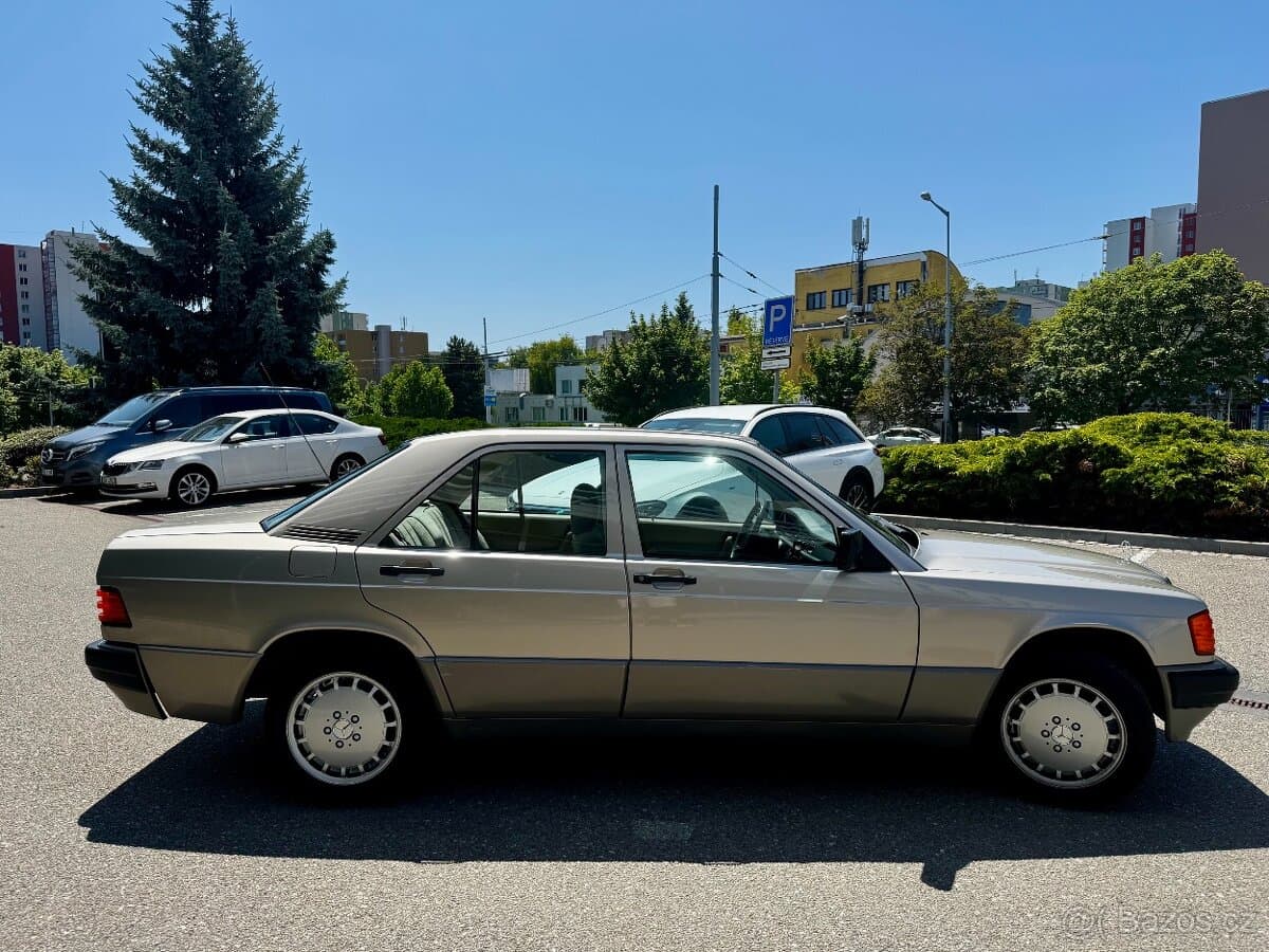 1988 Mercedes-Benz 190 - 7