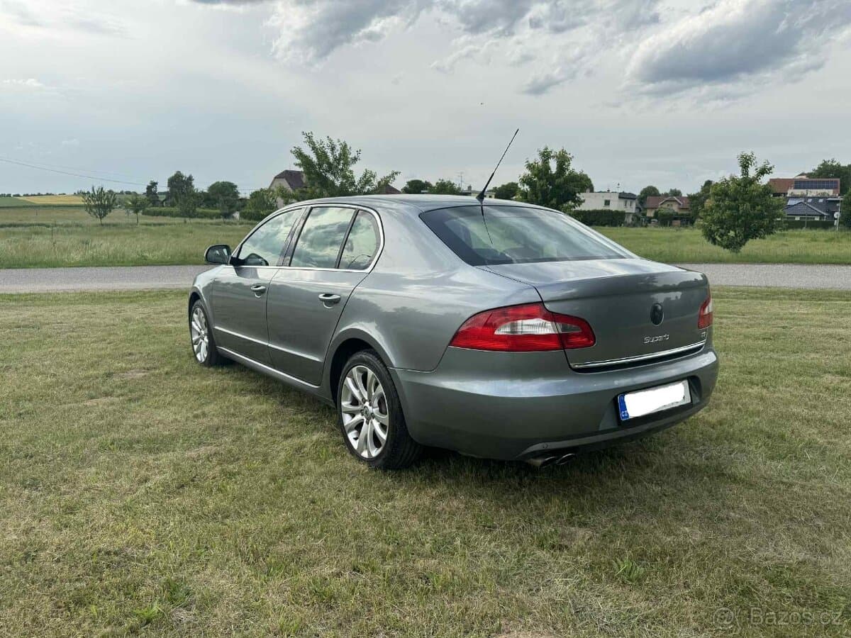 2010 Škoda SUPERB - 7