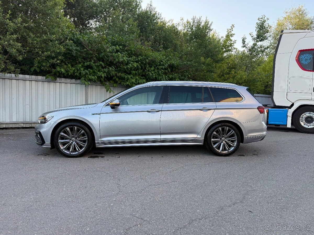 2023 Volkswagen PASSAT - 7
