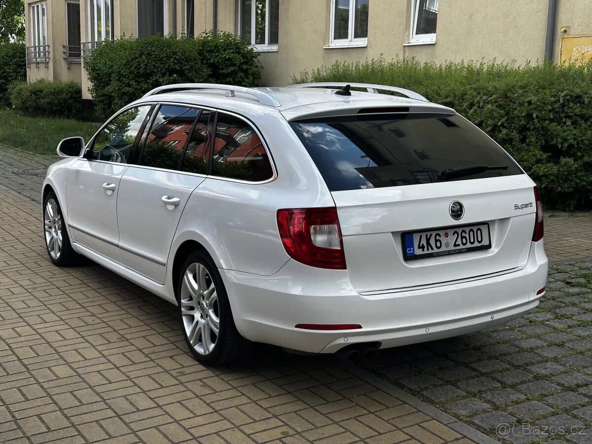 2010 Škoda SUPERB - 7