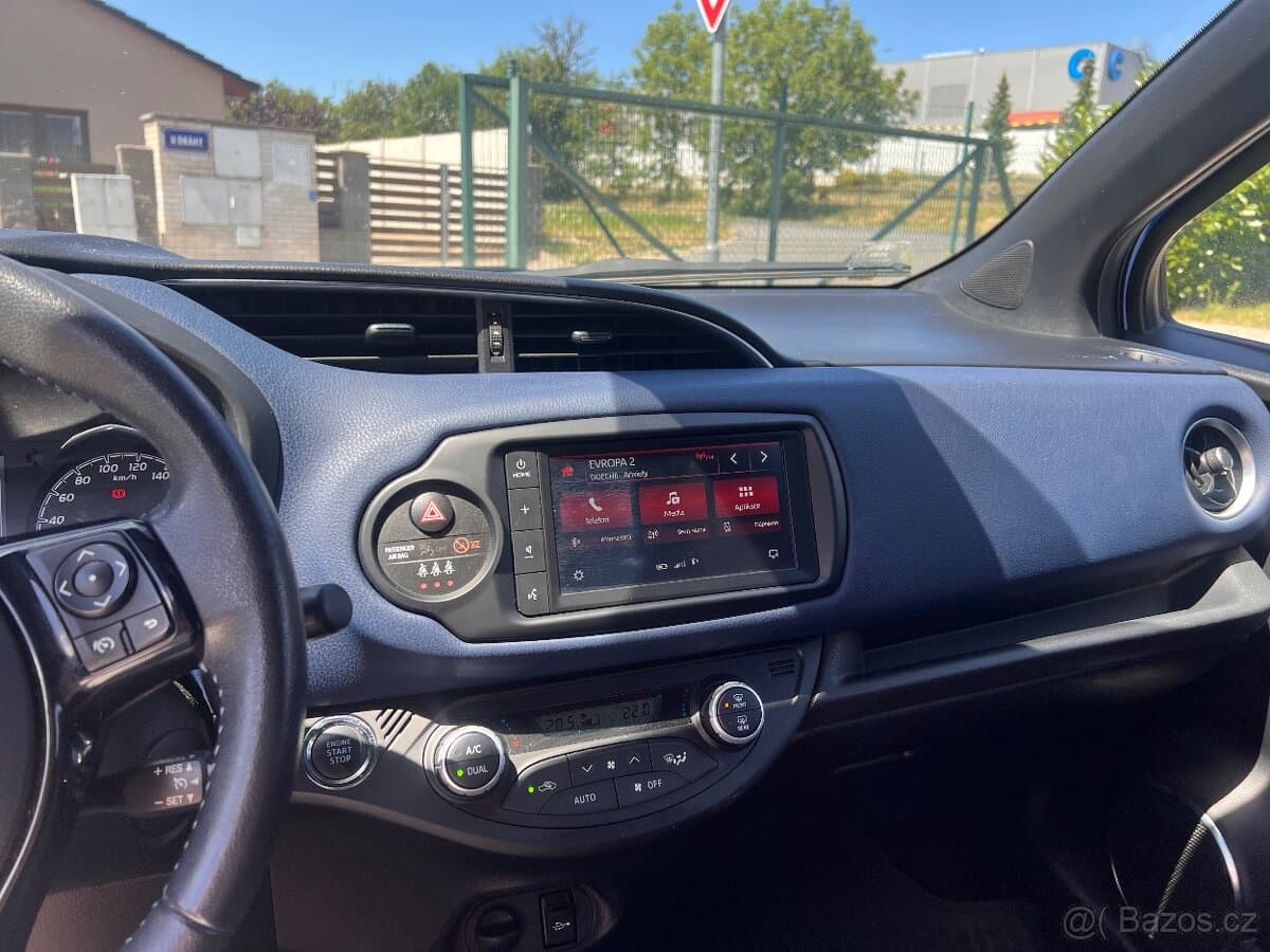 2020 Toyota YARIS - 7