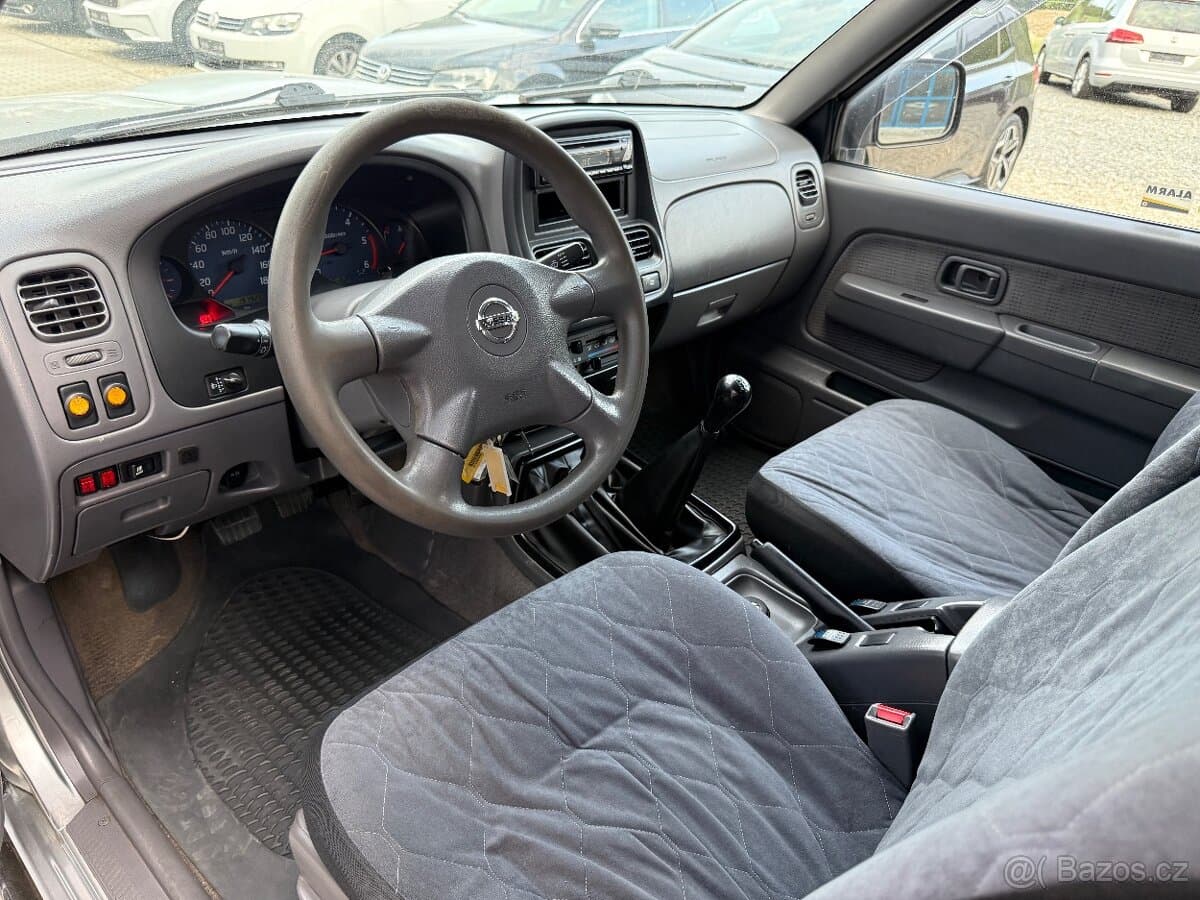 2005 Nissan NAVARA - 7
