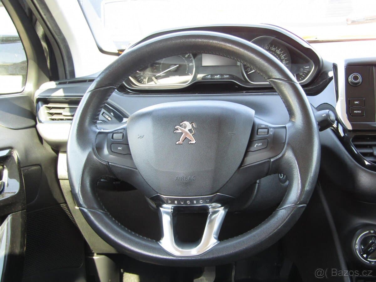 2017 Peugeot 208 - 7