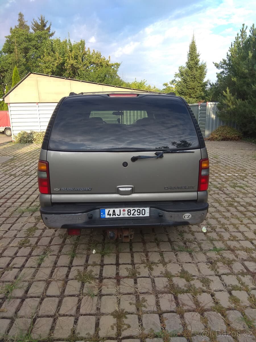 2003 Chevrolet SUBURBAN - 7