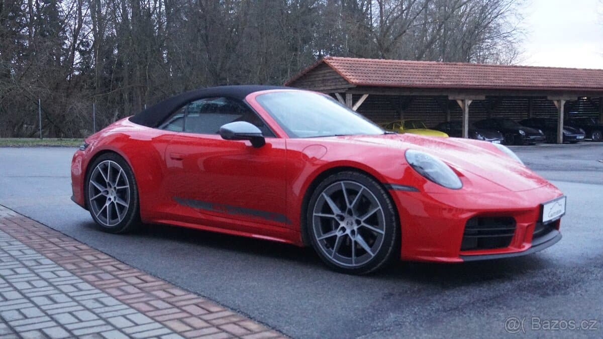 2025 Porsche 911 - 7