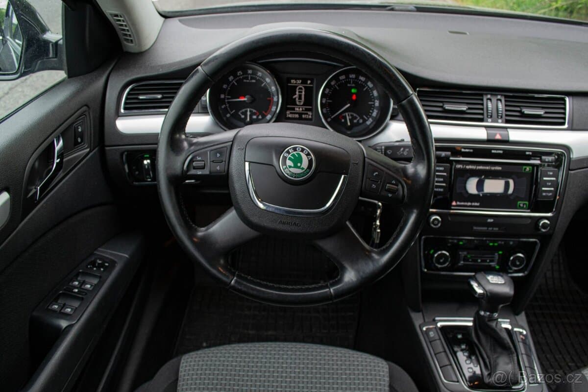 2011 Škoda SUPERB - 7