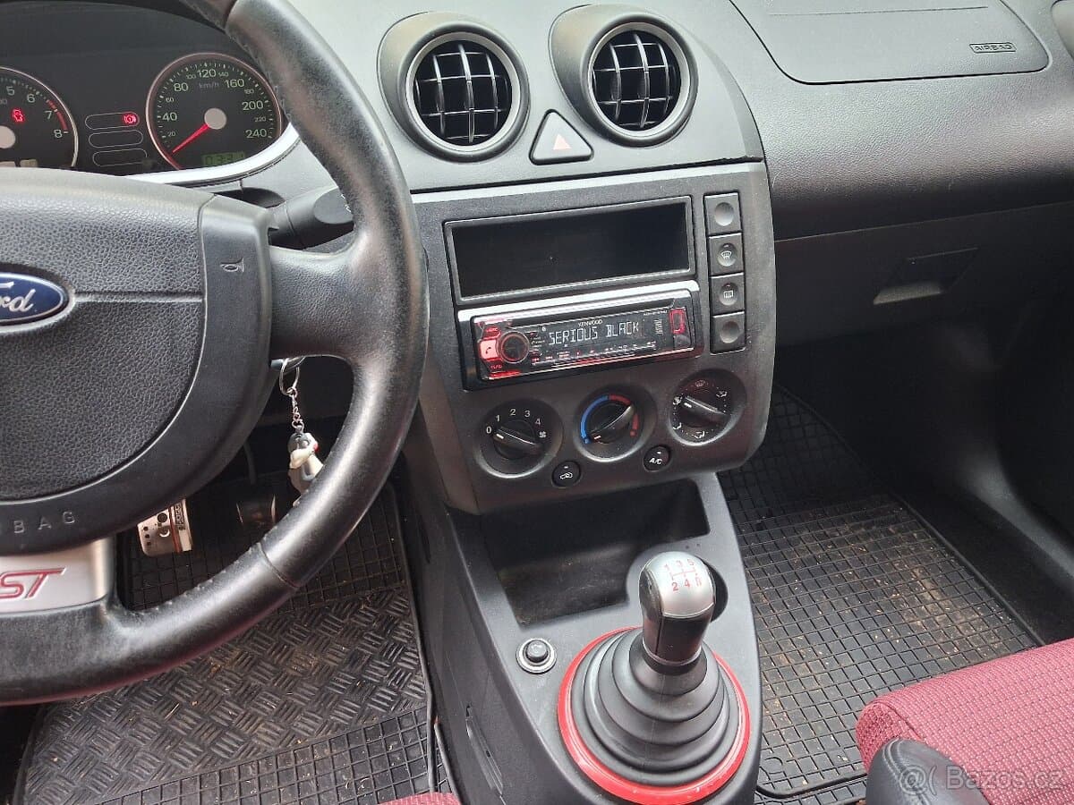 2005 Ford FIESTA - 7