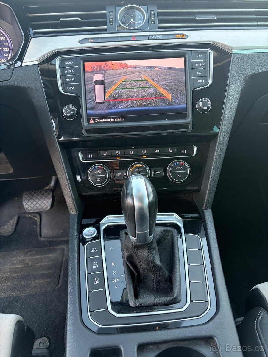 2015 Volkswagen PASSAT - 7