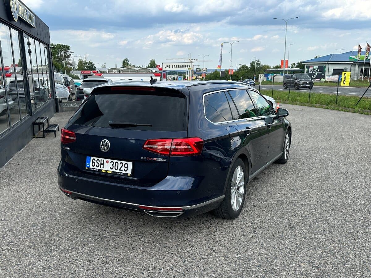 2015 Volkswagen PASSAT - 7