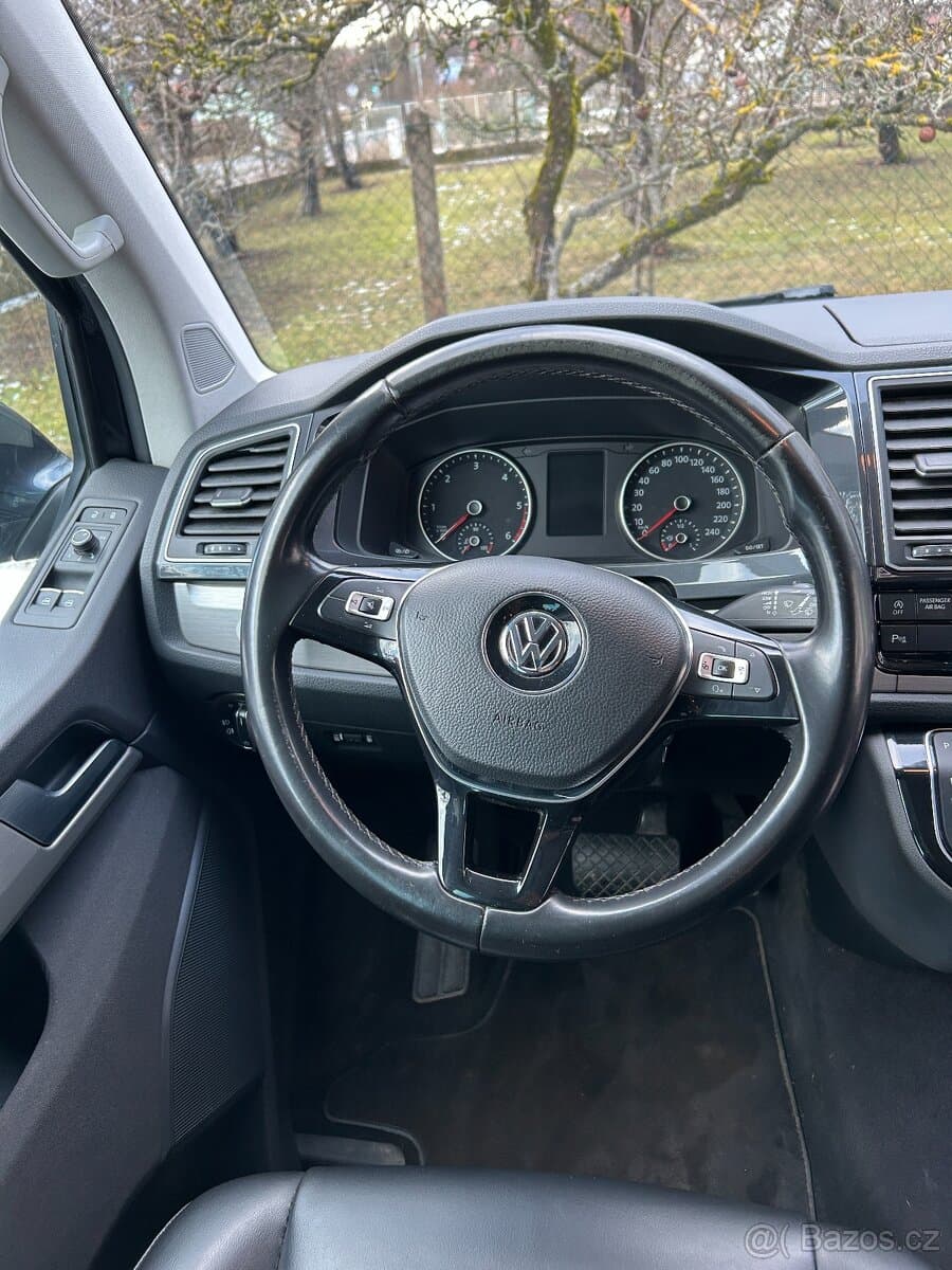 Volkswagen MULTIVAN - 7