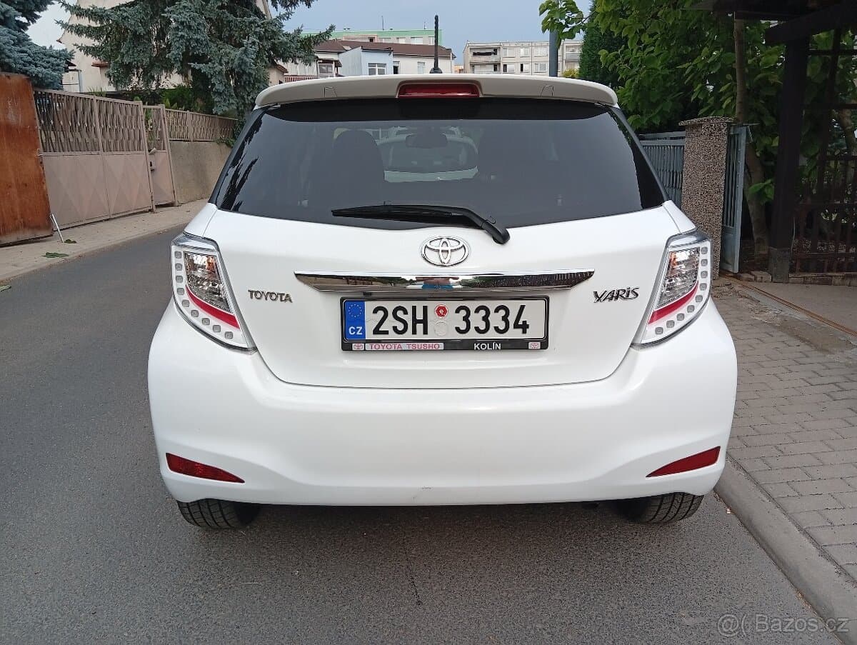 2013 Toyota YARIS - 7