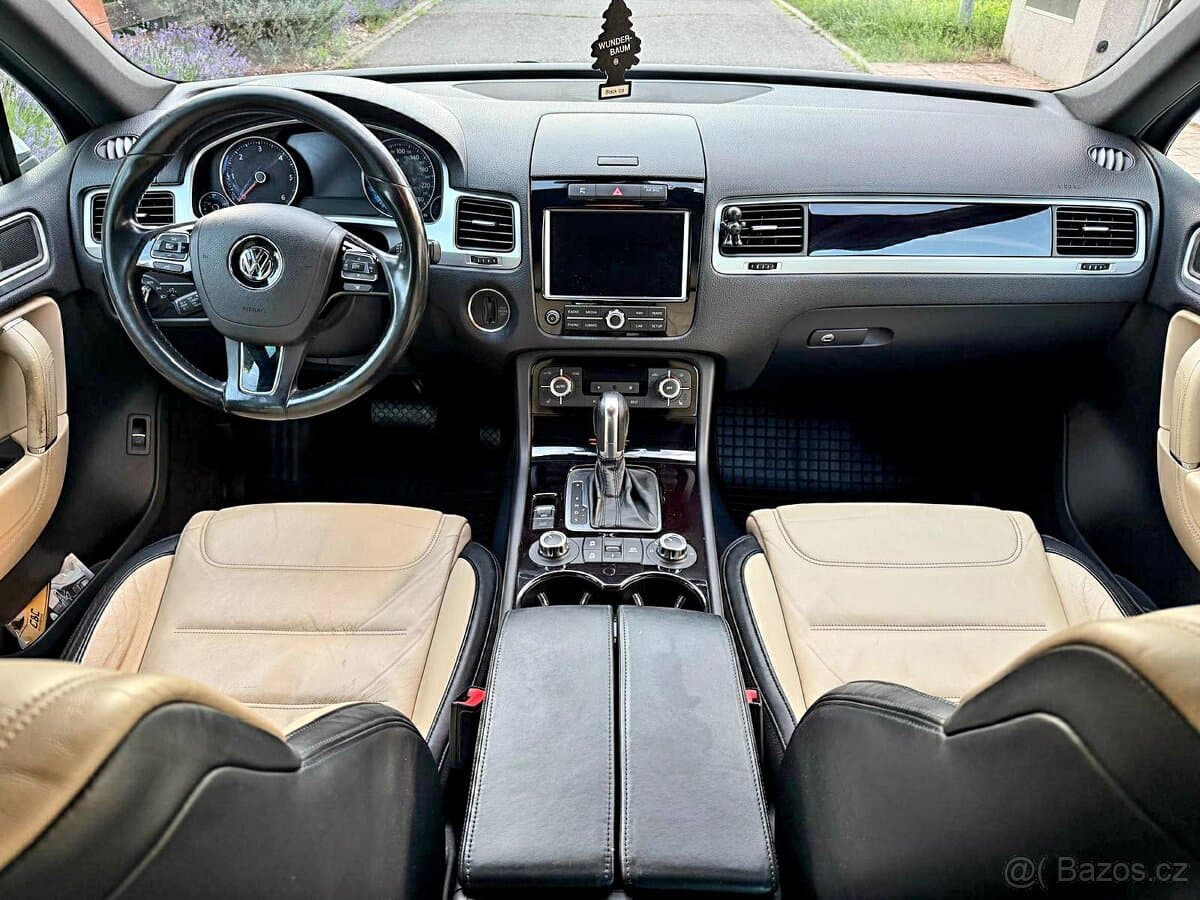 2013 Volkswagen TOUAREG - 7