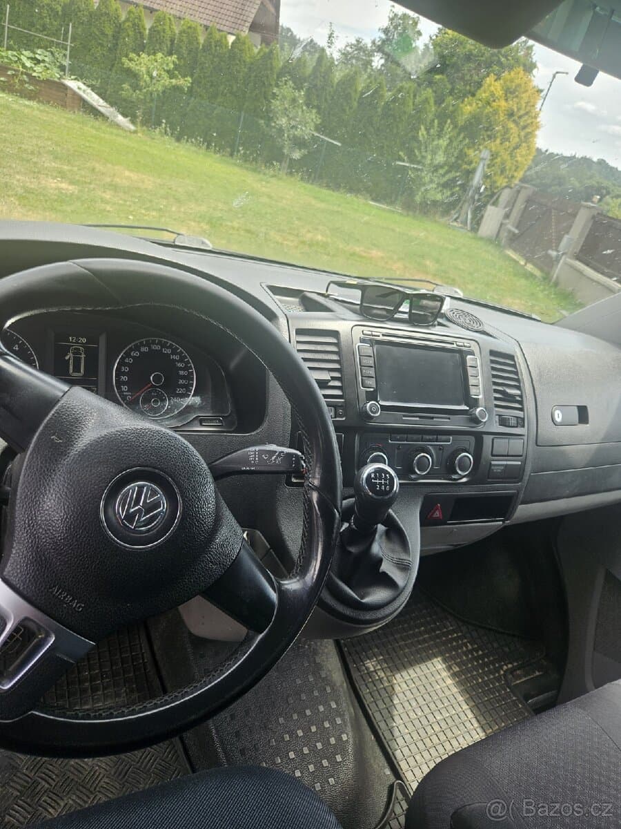 2010 Volkswagen CARAVELLE - 7