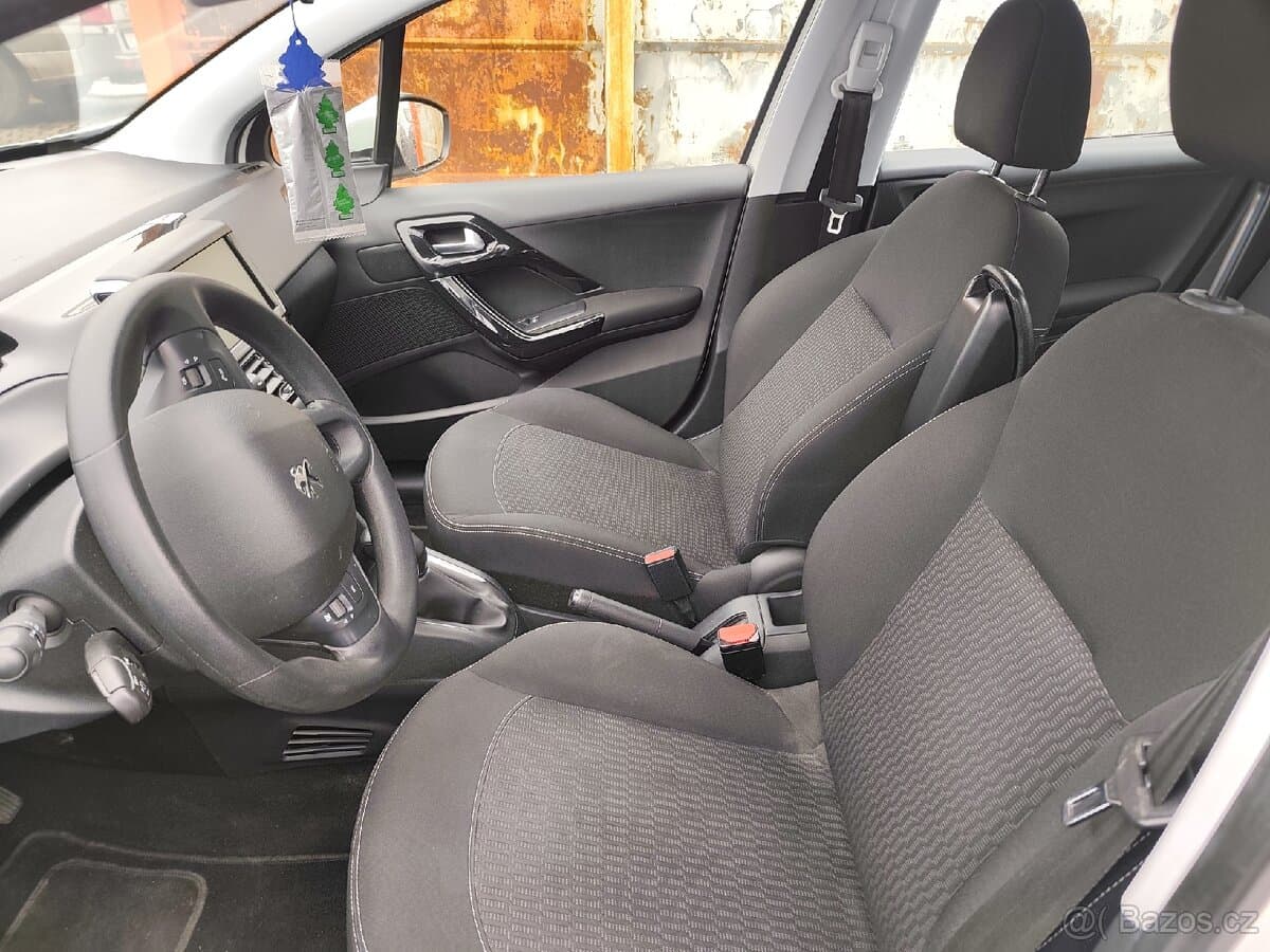 2019 Peugeot 208 - 7