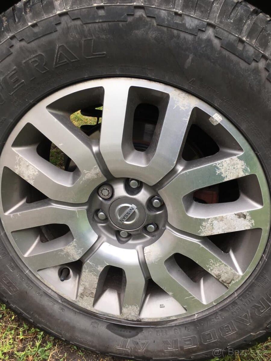 Nissan NAVARA - 7