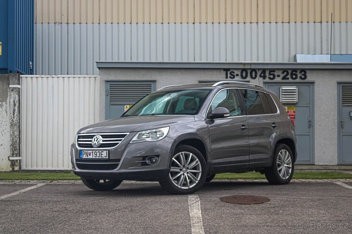 2010 Volkswagen TIGUAN - 7