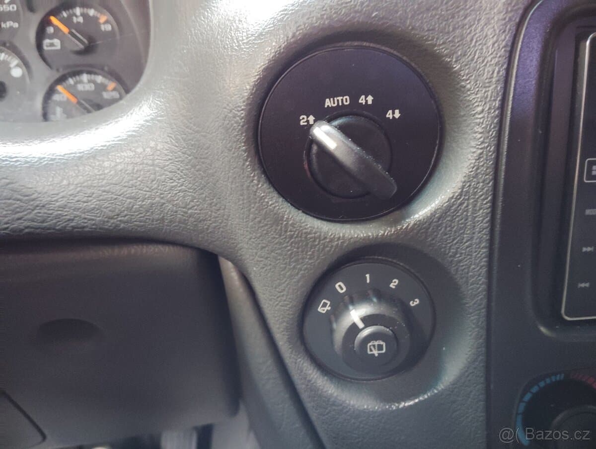 2002 Chevrolet TRAILBLAZER - 7