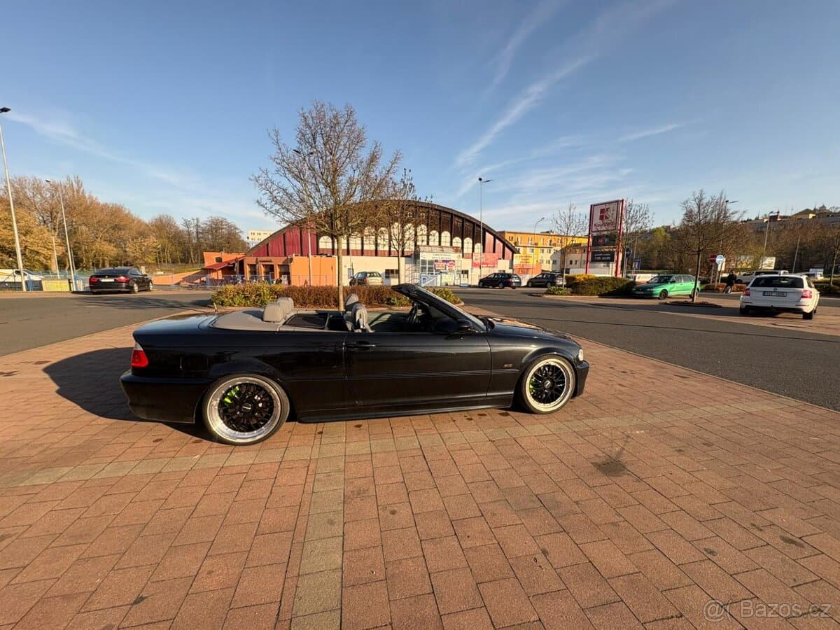 2002 BMW 3-SERIES - 7
