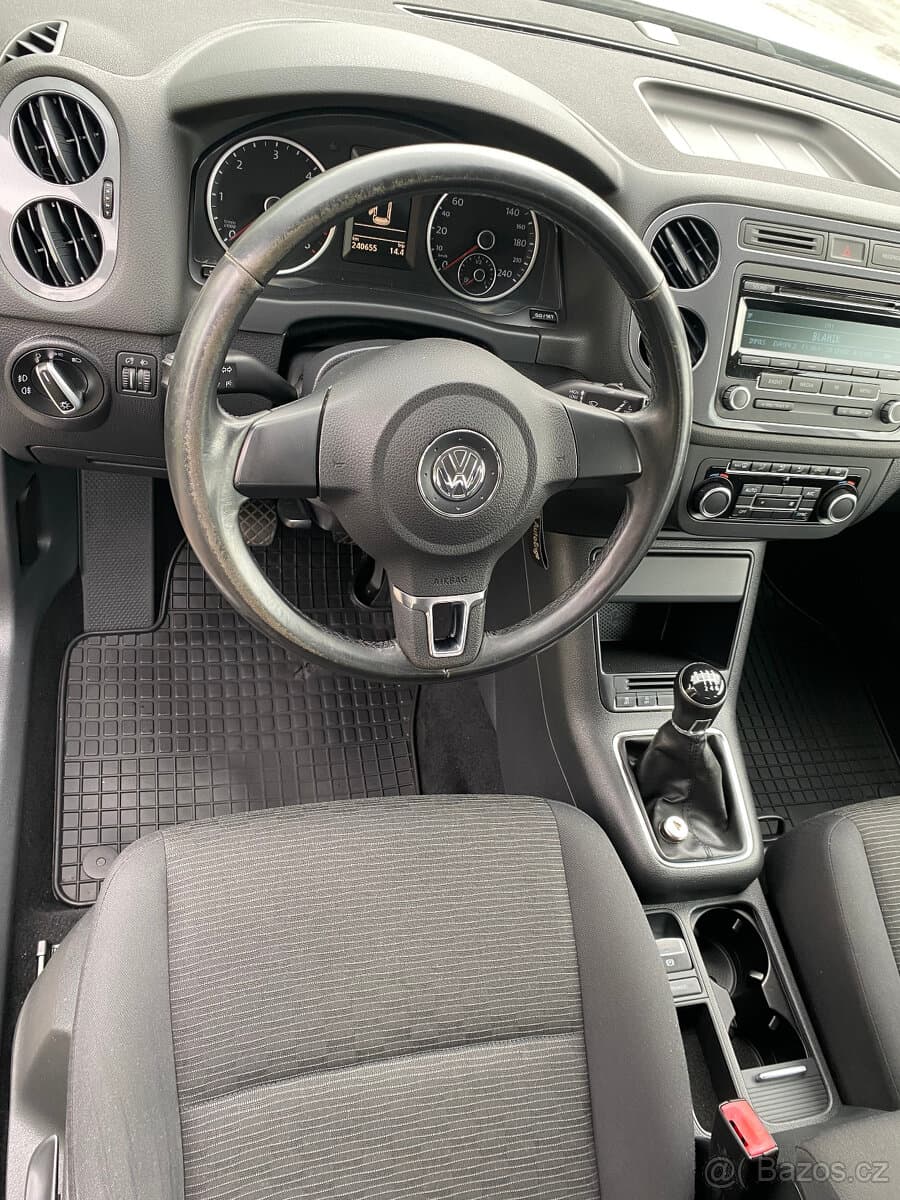2012 Volkswagen TIGUAN - 7