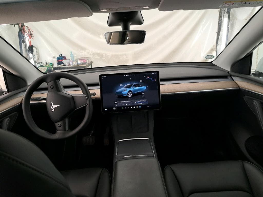 2024 Tesla MODEL Y - 7