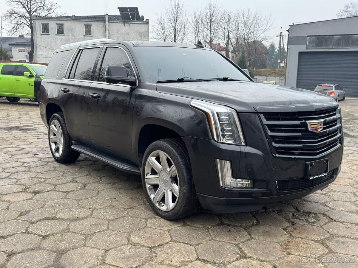 2015 Cadillac ESCALADE - 7