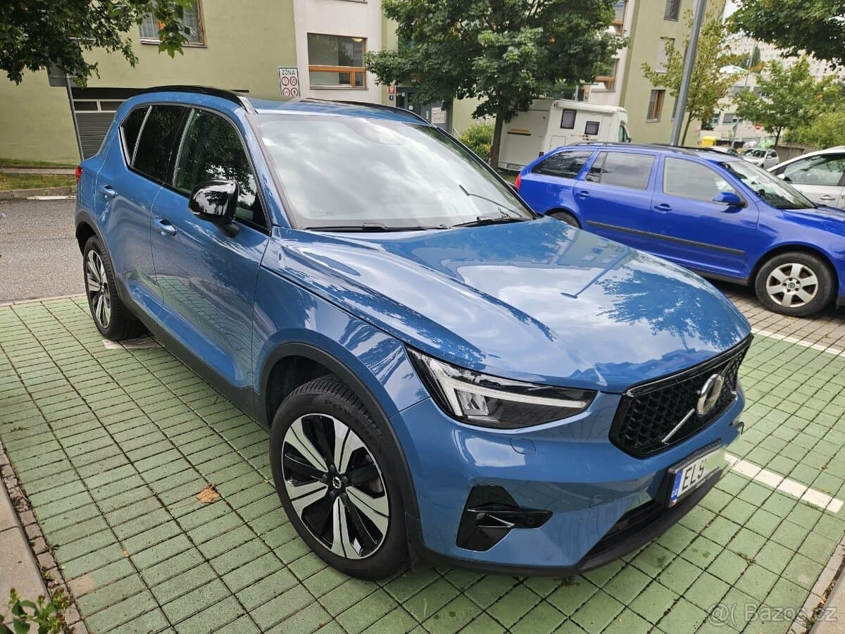 2022 Volvo XC40 - 7