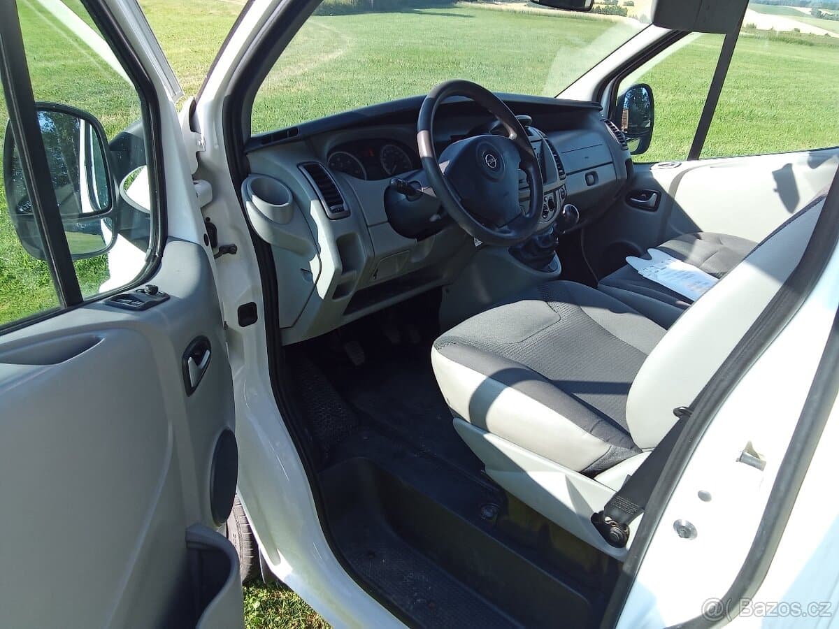 2009 Opel VIVARO - 7