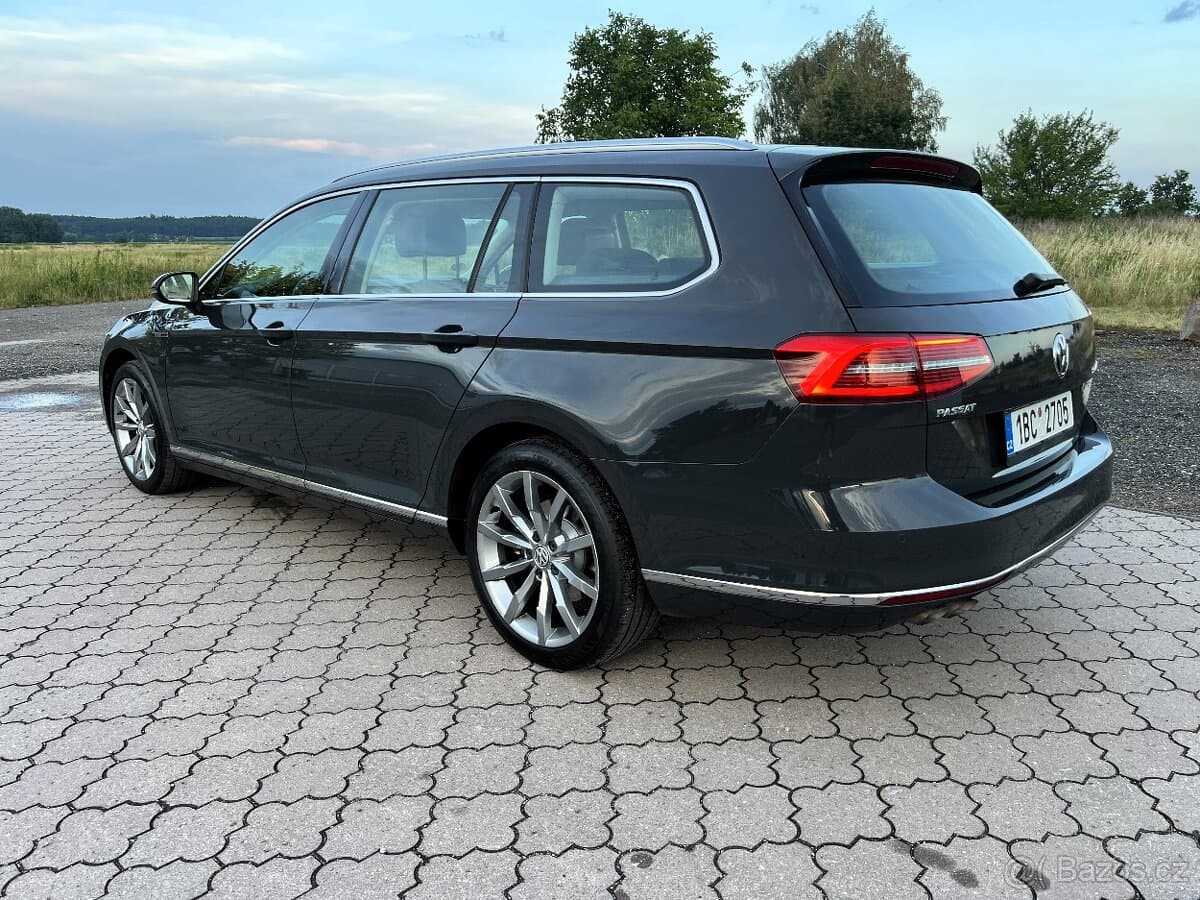 2015 Volkswagen PASSAT - 7