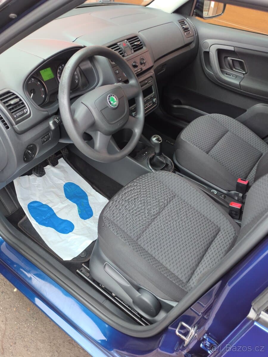 2010 Škoda FABIA - 7