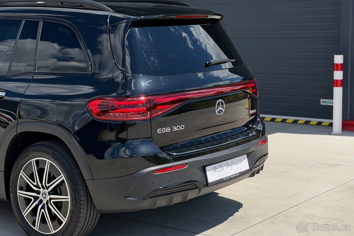 2025 Mercedes-Benz EQB - 7