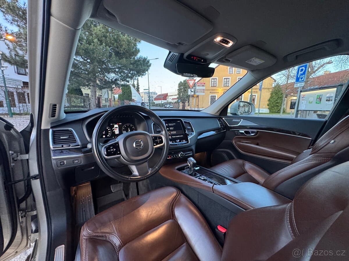 Volvo XC90 - 7