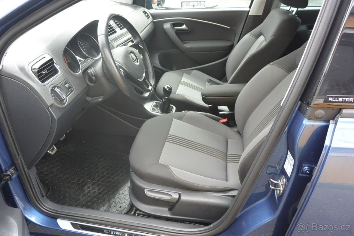 2017 Volkswagen POLO - 7