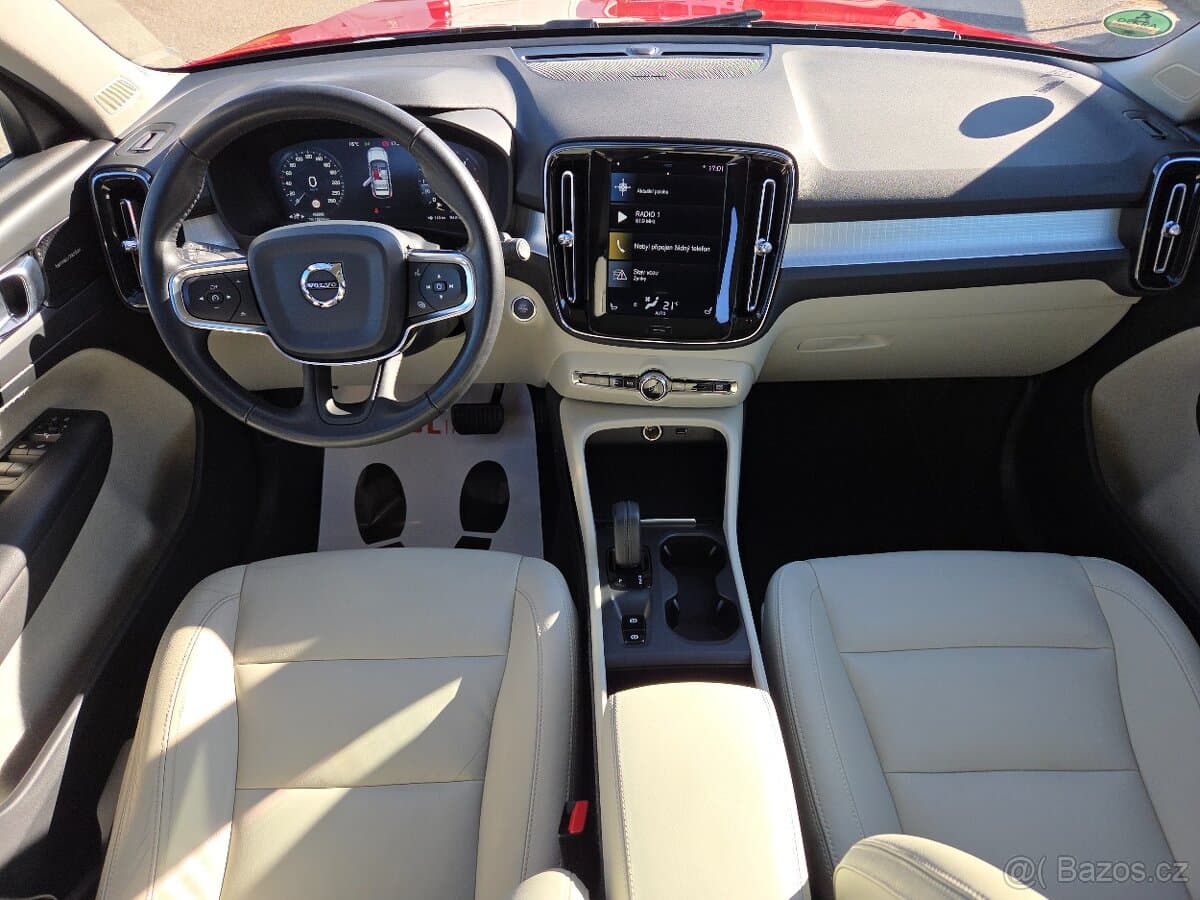 2019 Volvo XC40 - 7