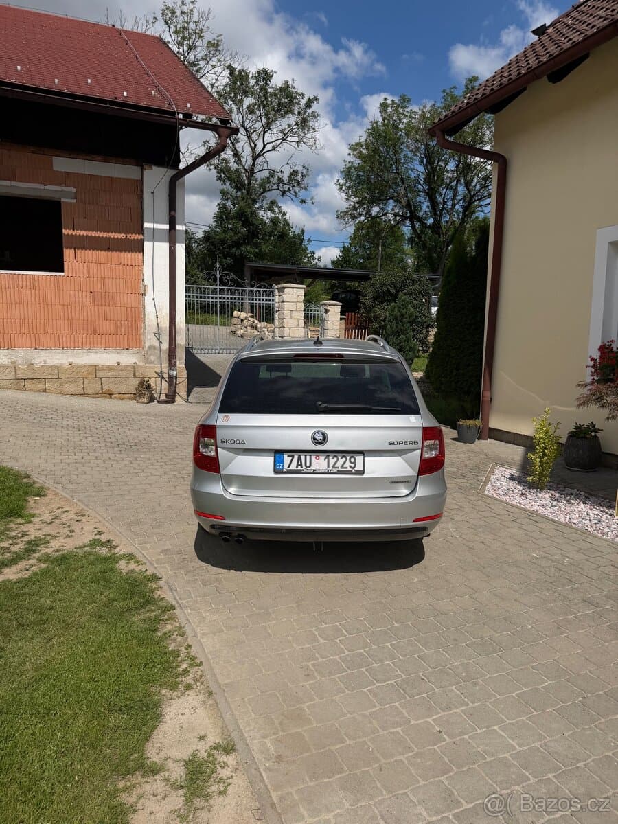 2014 Škoda SUPERB - 7