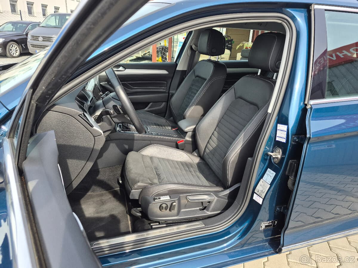 2020 Volkswagen PASSAT - 7