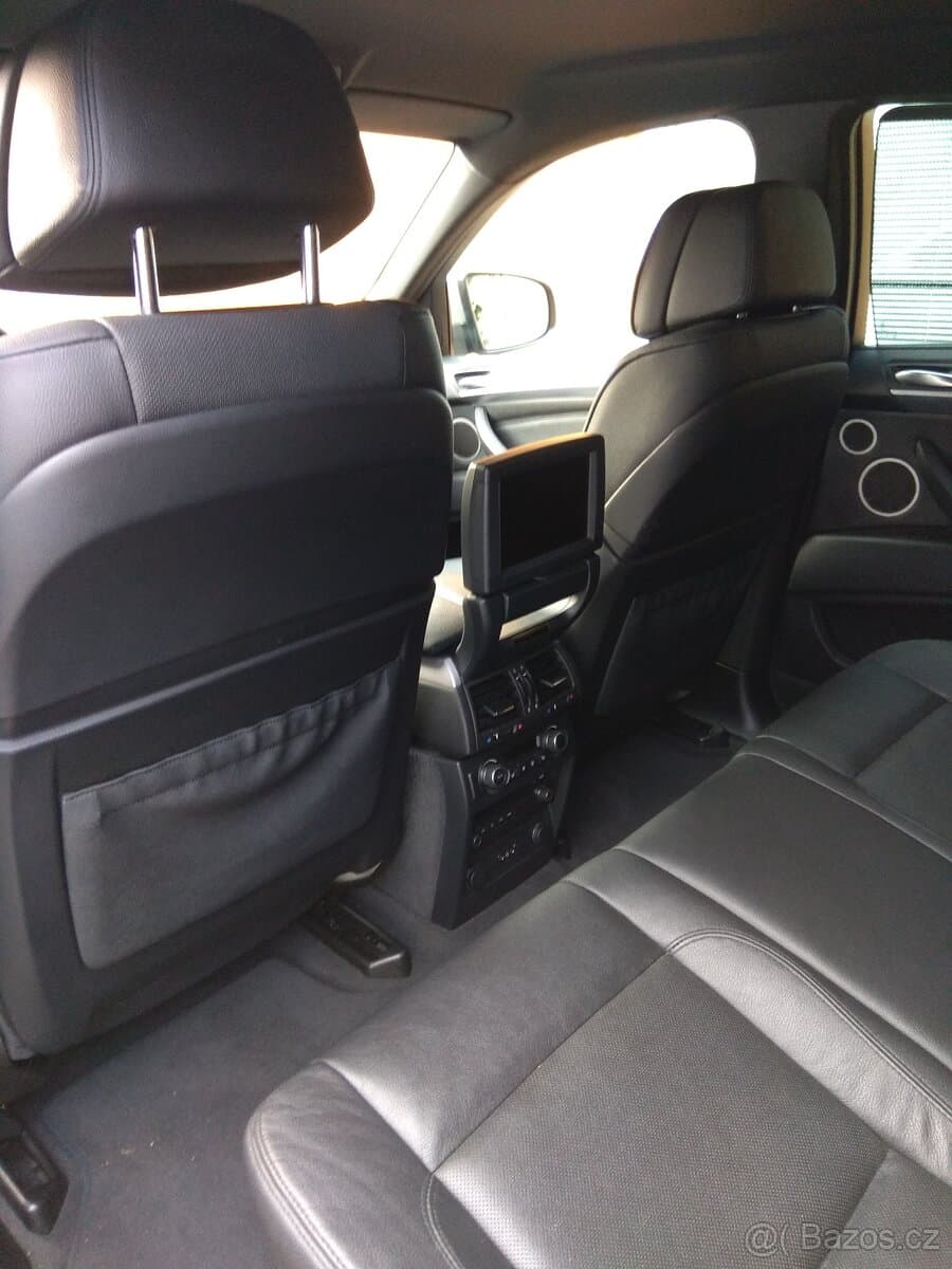 2013 BMW M5 - 7