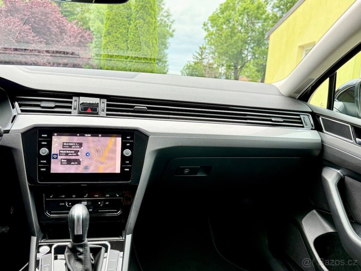2023 Volkswagen PASSAT - 7