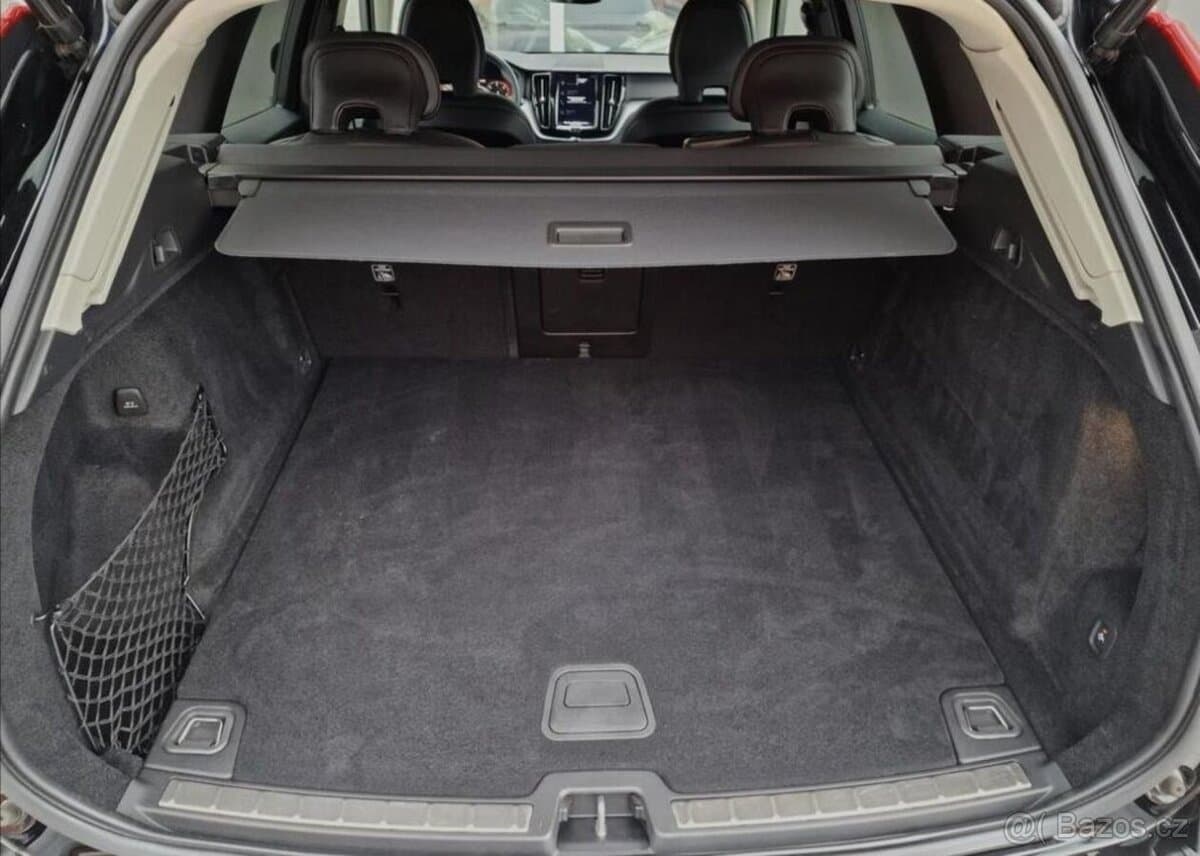 2021 Volvo XC60 - 7