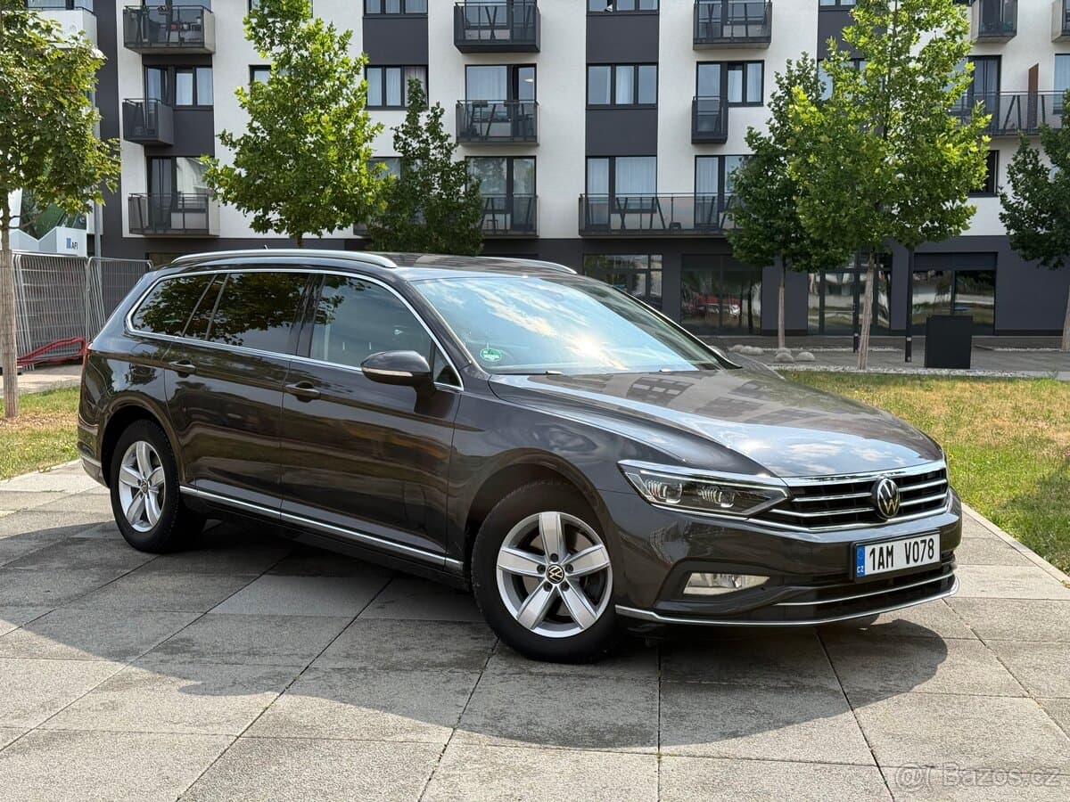 2021 Volkswagen PASSAT - 7