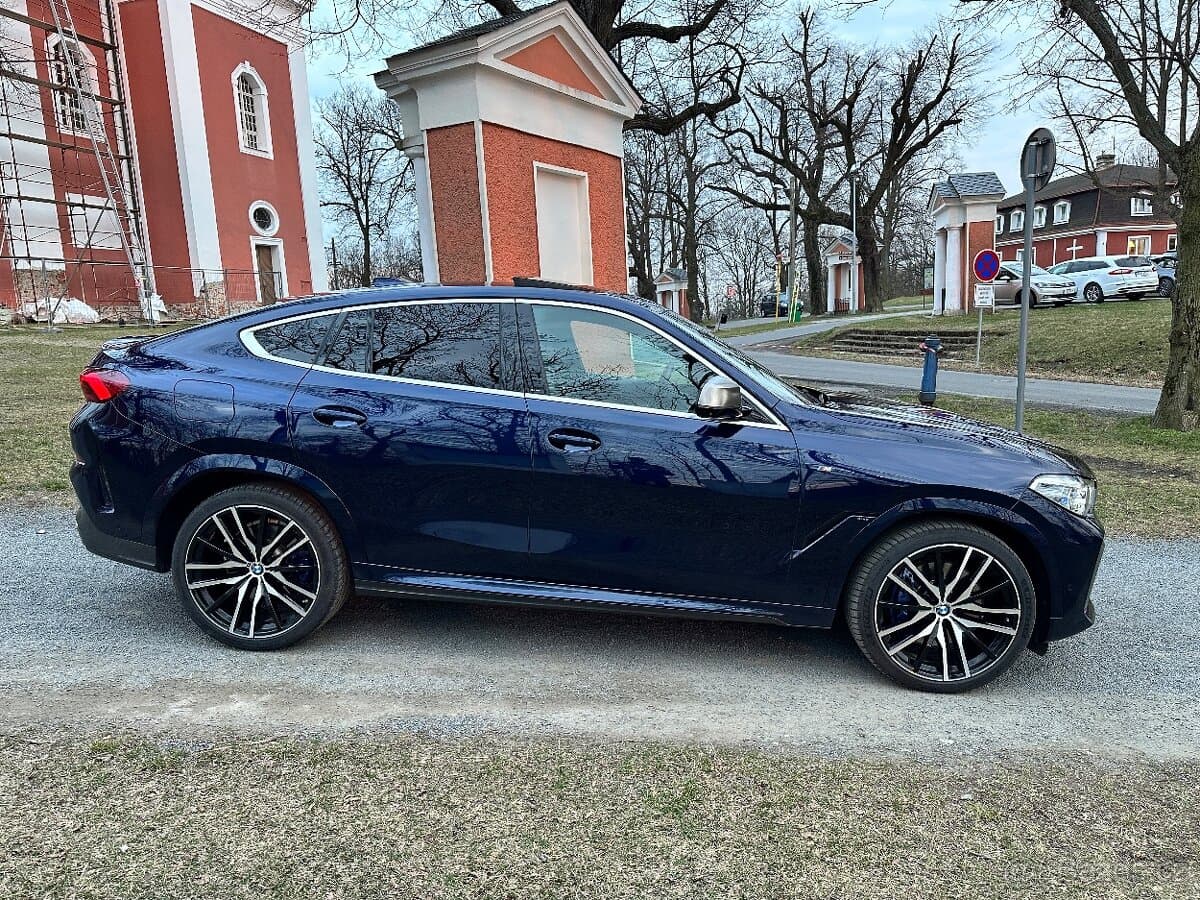 2020 BMW X6 - 7