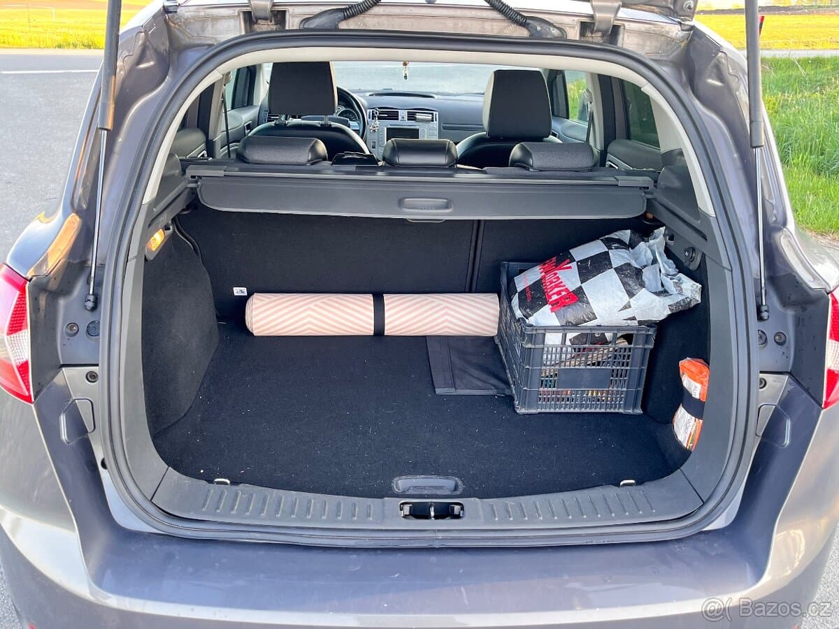 Ford KUGA - 7